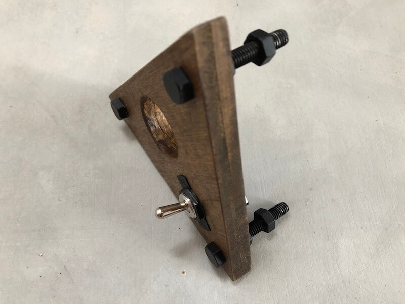 LEDビンテージスタンドライト　配線作業3