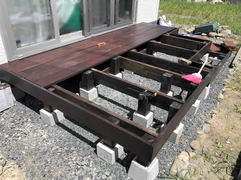 ウッドデッキ製作 床貼り6