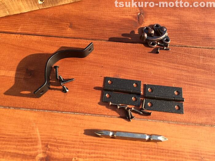 木箱DIY 蝶番取り付け2