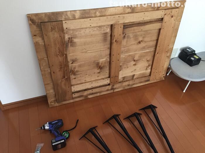 ダイニングテーブルDIY 鉄脚取付