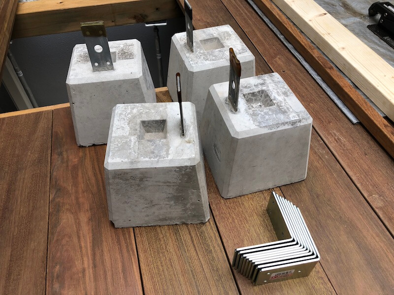 アイアンウッドデッキ製作 揺れ留め1