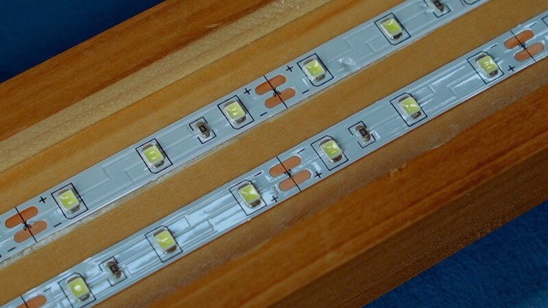 LEDテープ接続方法04